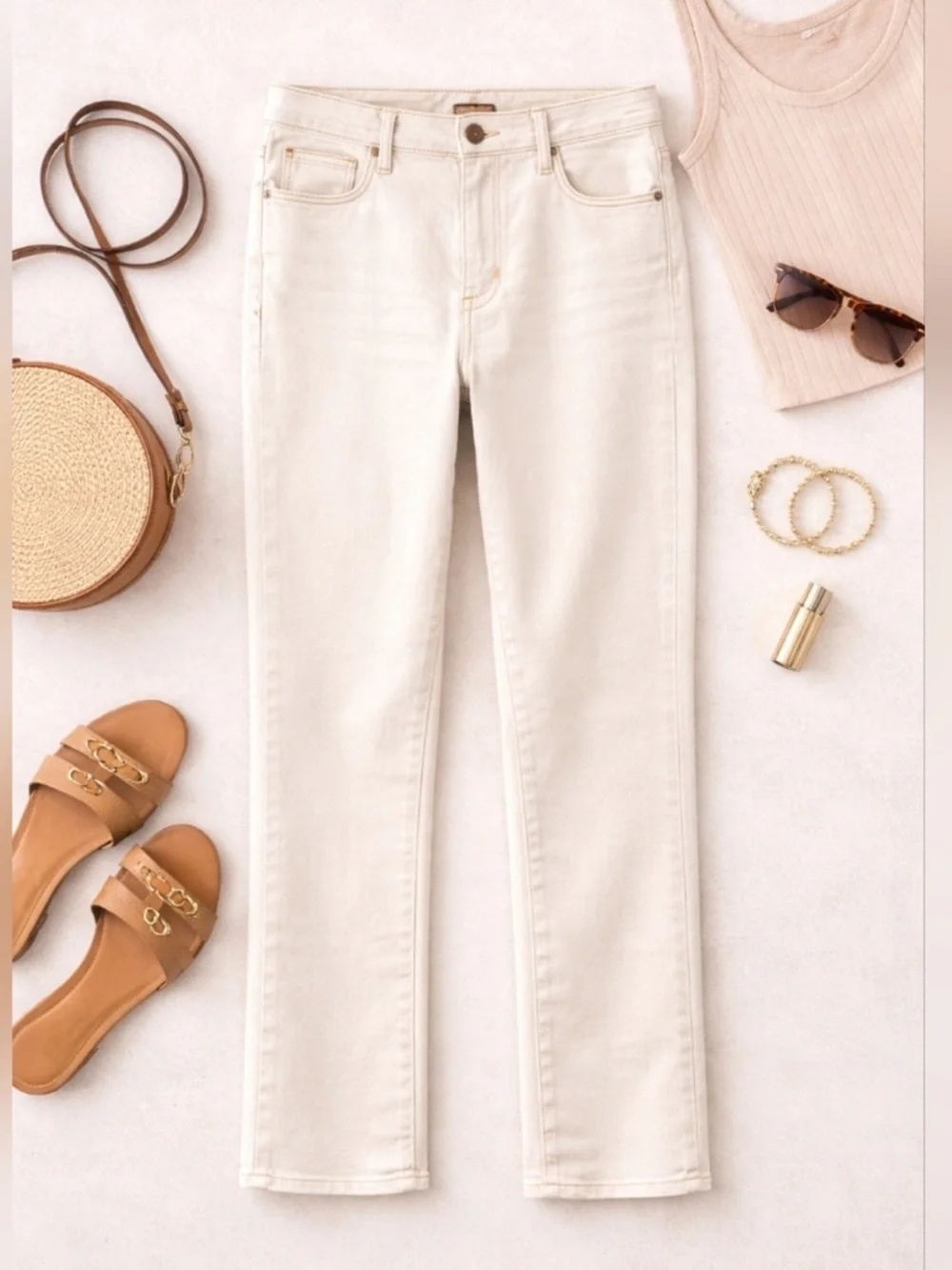 TALBOTS Everyday Relaxed Jean Women's Size 14 Natural Wash MSRP $99.50 Cream